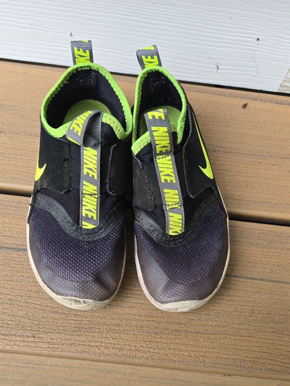 Nike Kids Slip-On Sneakers in Black & Neon Green